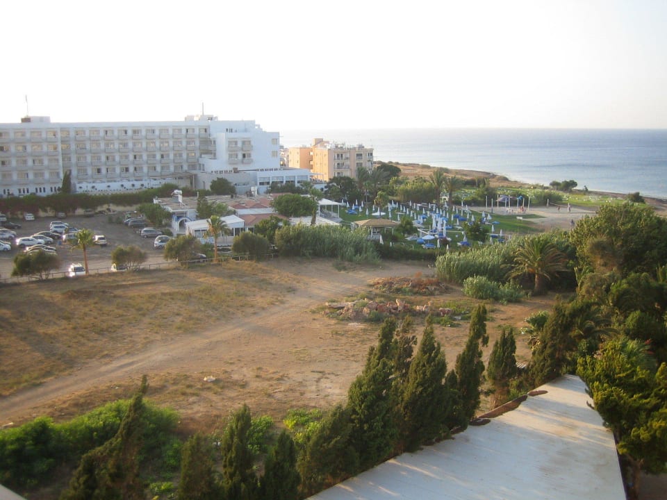 Gartenanlage Crystal Springs Beach Hotel