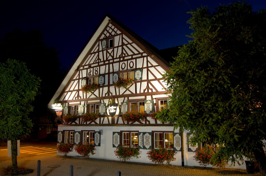 Außenansicht Hotel & Restaurant Adler - BIO-zertifiziert