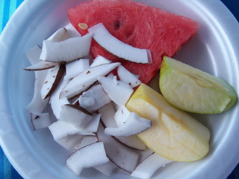 Frischer Früchteteller von der Fruchtbar Club Grand Side