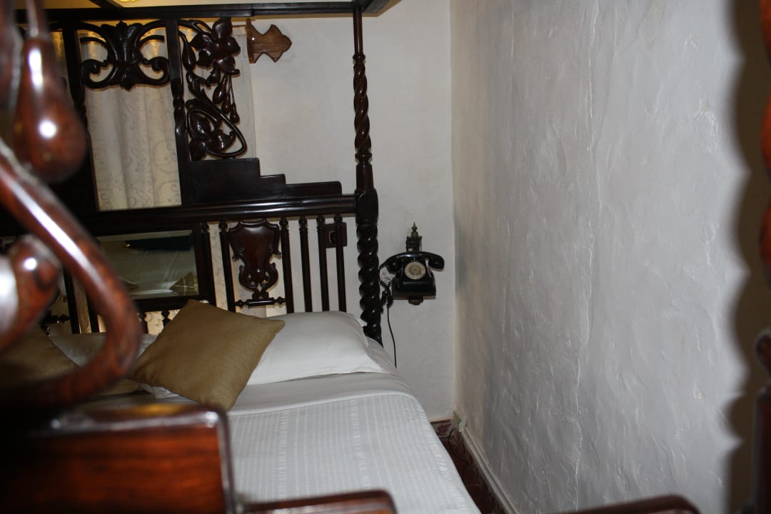 Wohn- und Schlafzimmer Indeco Hotels Swamimalai