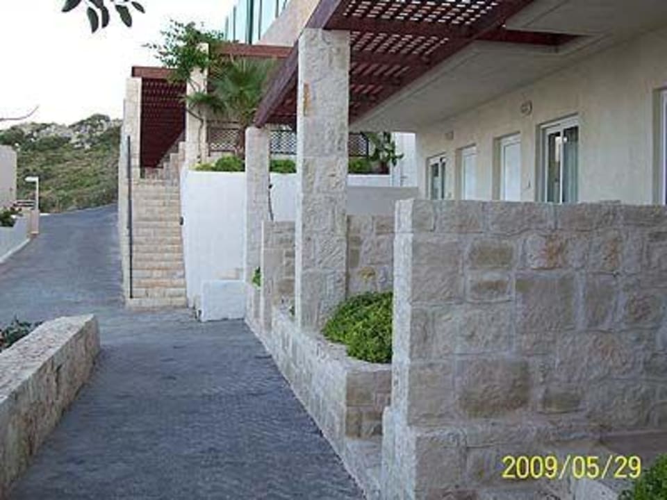 Obersten Zimmer / Aufgang zum Tennisplatz Grand Hotel Holiday Resort