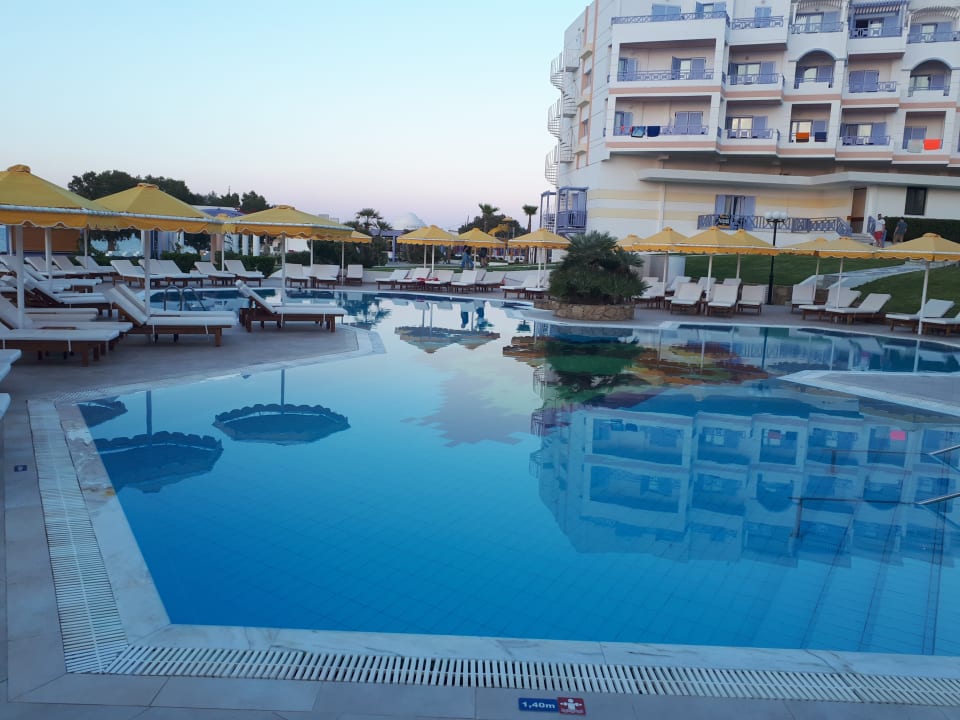 Pool Hotel Serita Beach