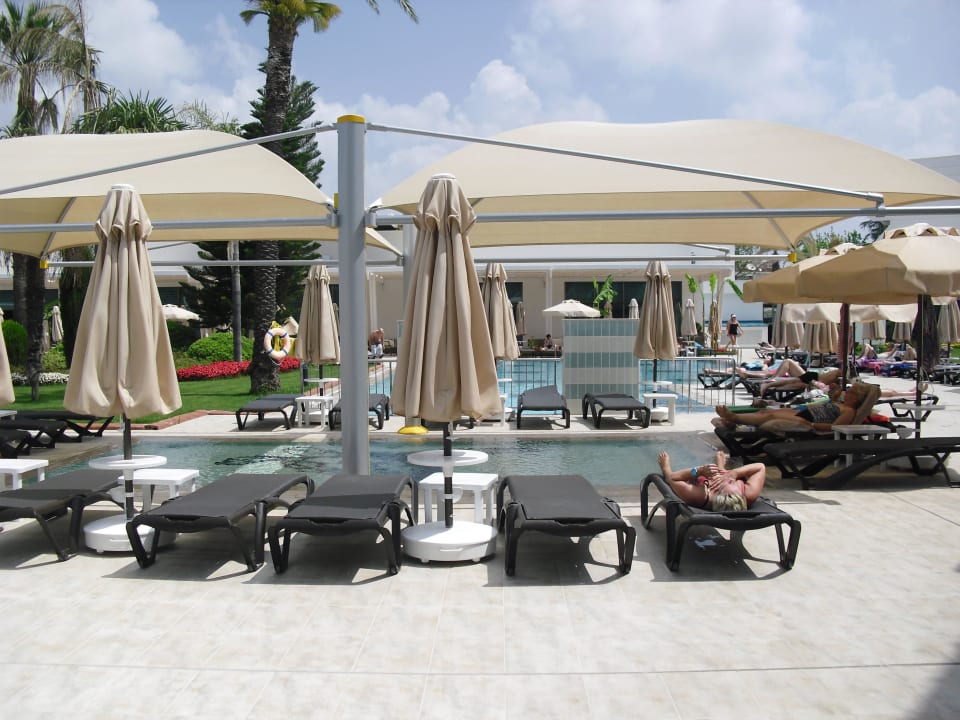 Neue Poolanlage Side Star Elegance