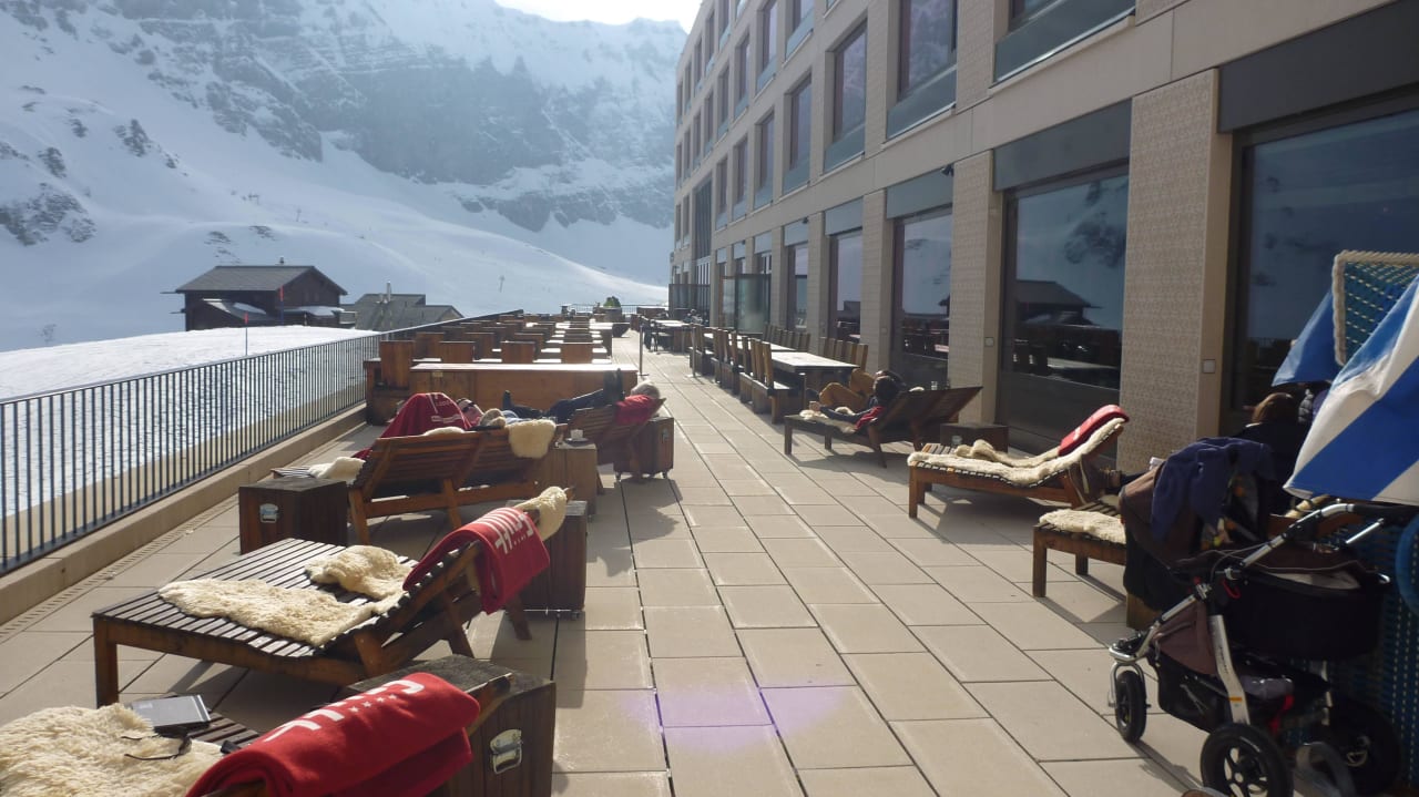 Grosse Terrasse Frutt Mountain Resort