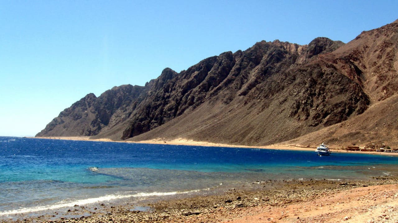 Plaża stateczek Happy Life Village