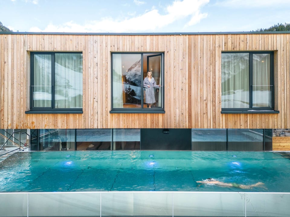 Pool All-Suite Resort Paznaun