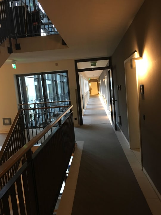 Quergänge im Hotel Clipper Boardinghouse Hamburg-Holzhafen