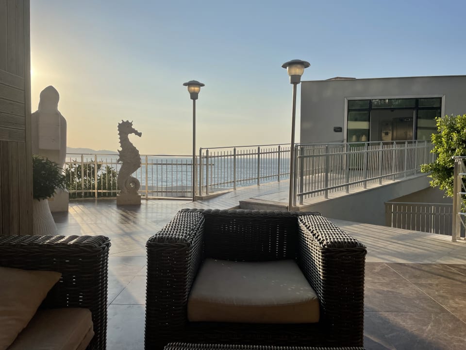 Lobby Blue Dreams Resort & Spa