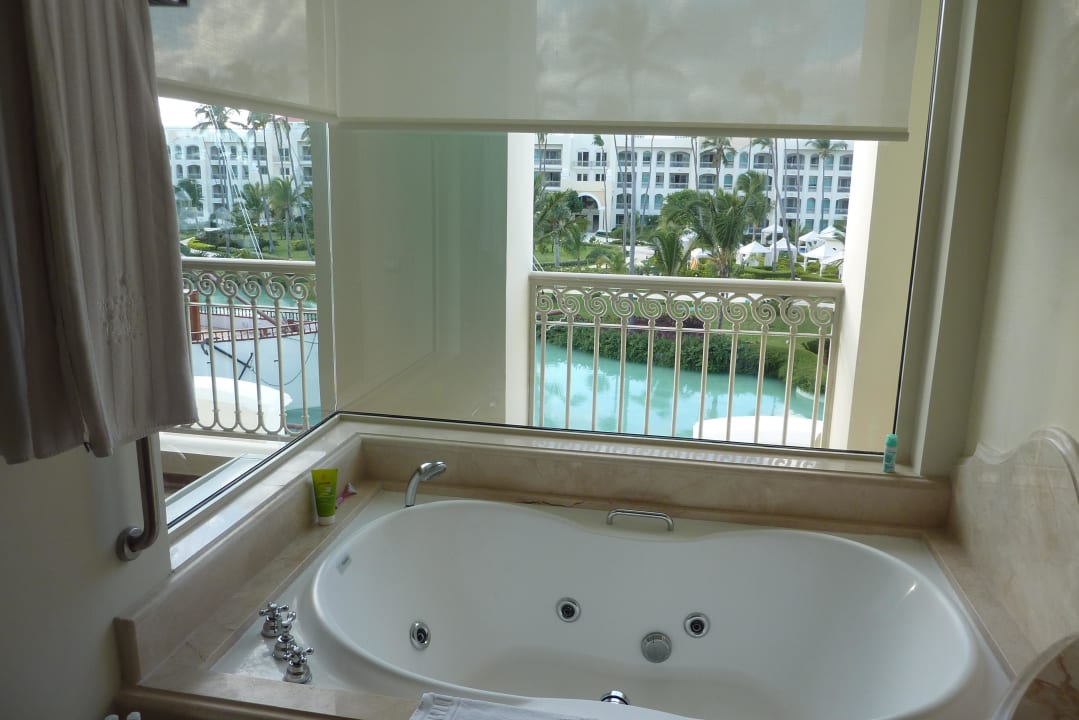 Badewanne im Zimmer JOIA Bávaro by Iberostar
