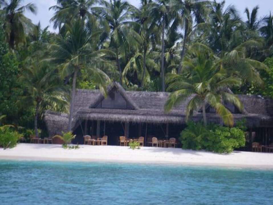 Bar vom Meer aus Kuramathi Maldives