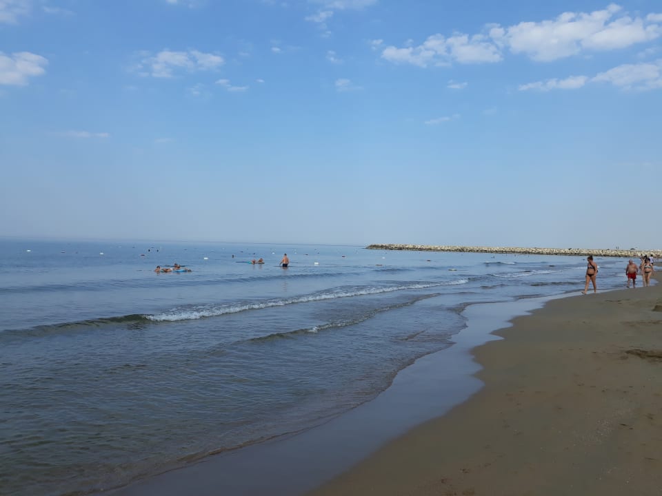 Strand Port Side Resort Hotel