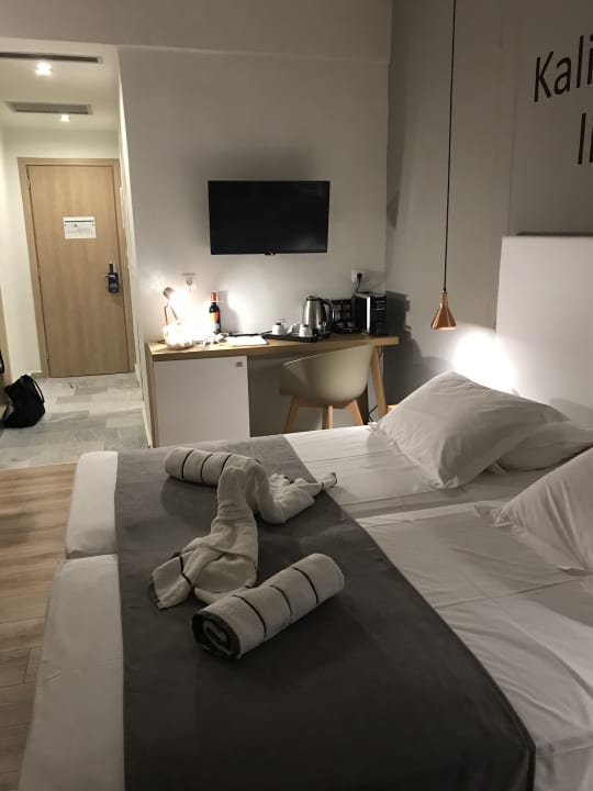 Zimmer Vasia Royal Hotel