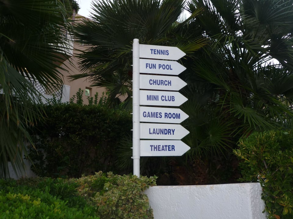 Wegweise Grand Hotel Holiday Resort