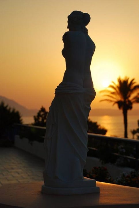 Taras hotelowy o wschodzie slonca Rodos Princess Beach Hotel & Spa