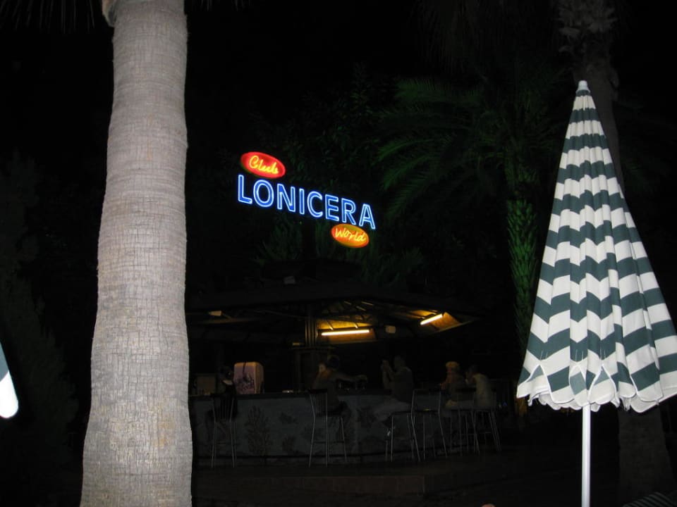 Poolbar Lonicera Resort & Spa Hotel
