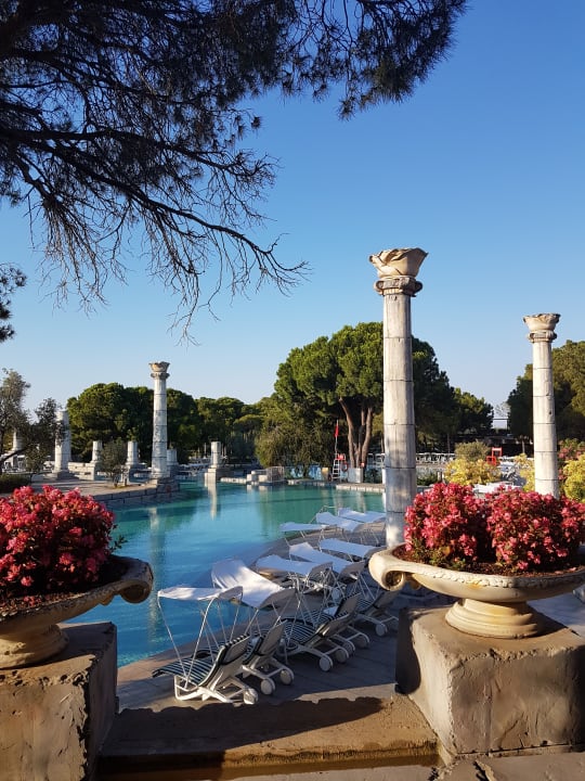 Pool Xanadu Resort Hotel