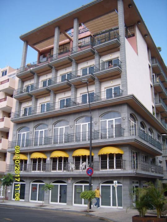 Die Meerseite des Reveron Plaza LABRANDA Reveron Plaza