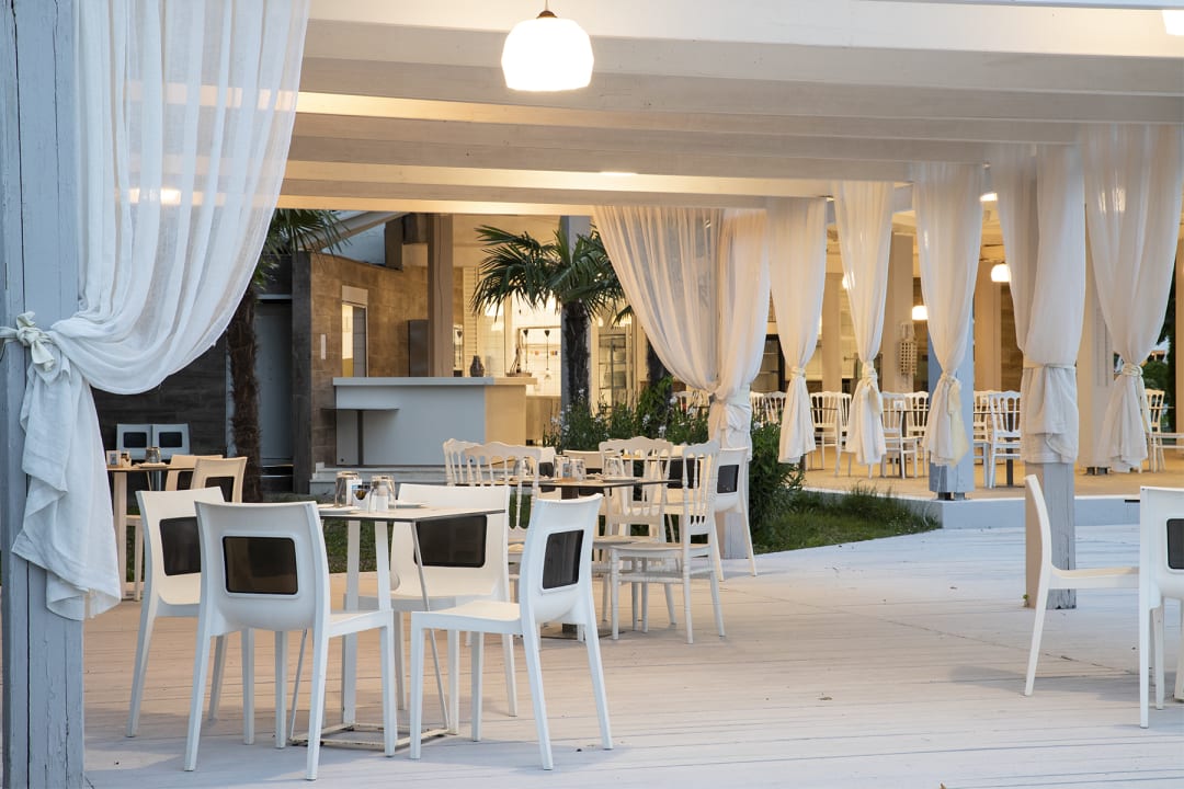 Gastro Olympian Bay Grand Resort