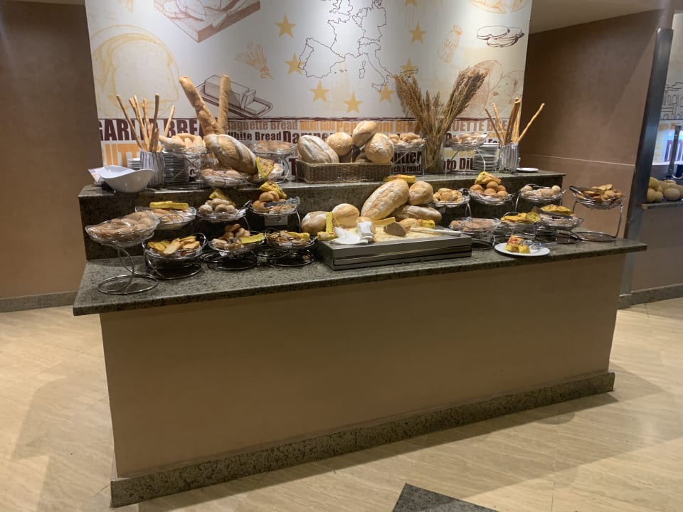 Gastro Three Corners Sea Beach Resort