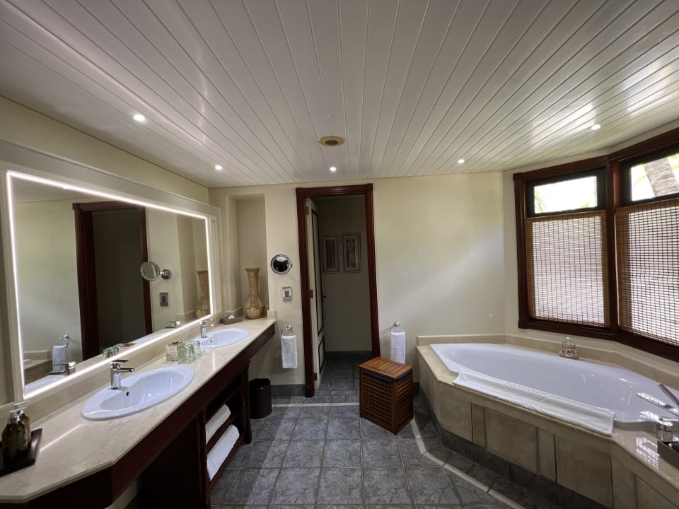 Zimmer Dinarobin Beachcomber Golf Resort & Spa