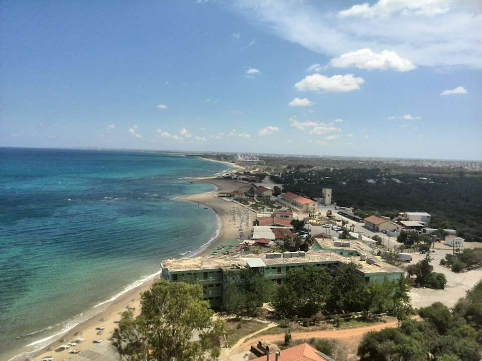 Blick vom Zimmer Salamis Bay Conti Resort Hotel & Casino