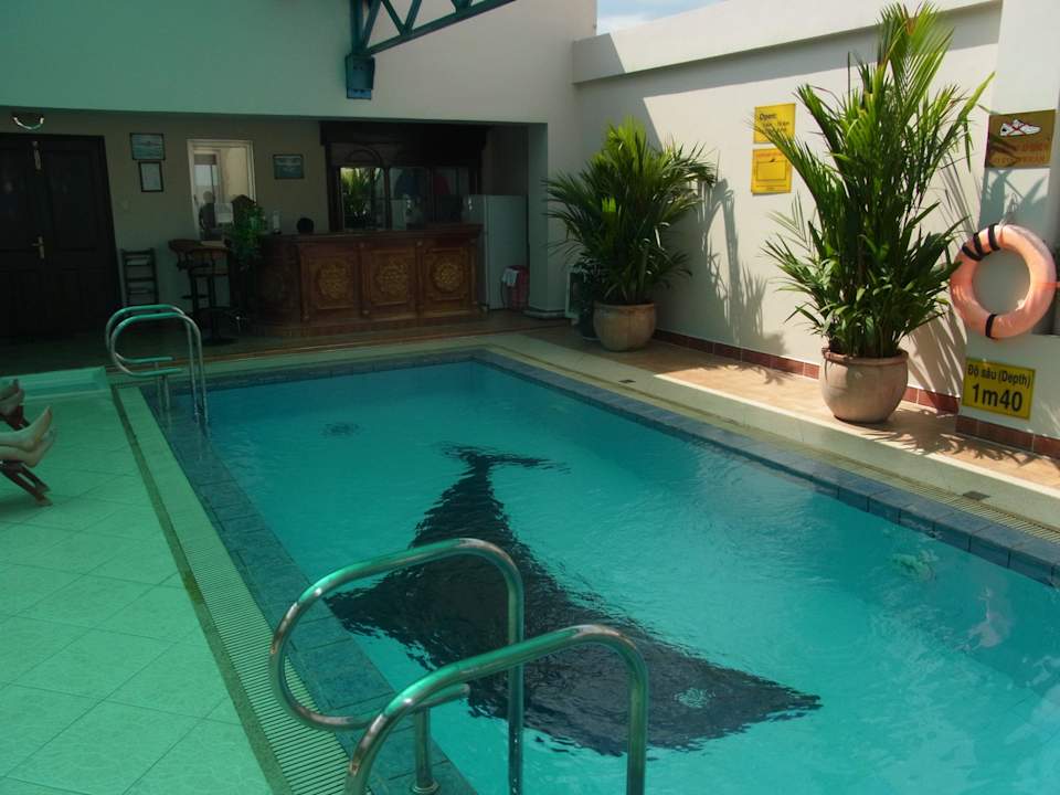 Pool im 9. Stock  Hotel Huong Sen