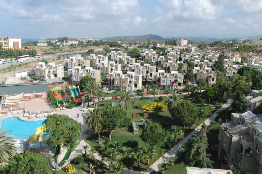 Ausblick auf die Hotelanlage Mira Meridia Beach Hotel