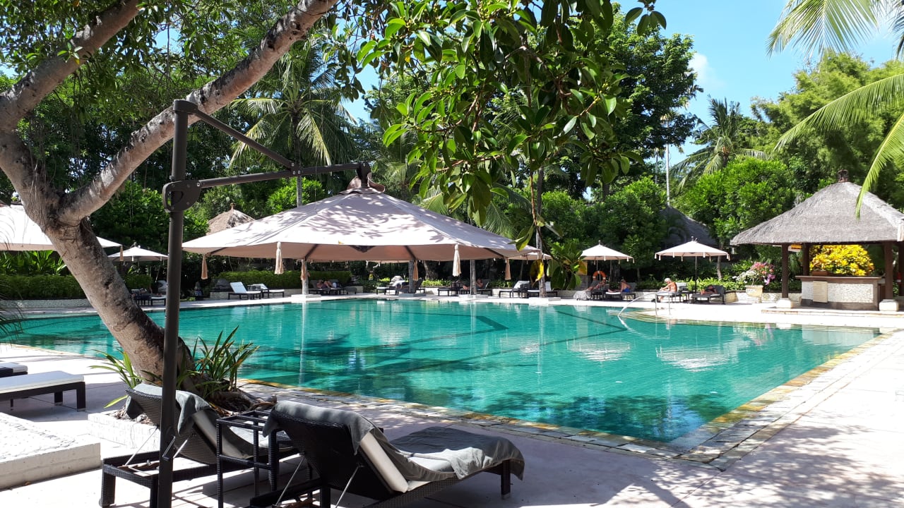 Pool Paradisus by Melia Bali