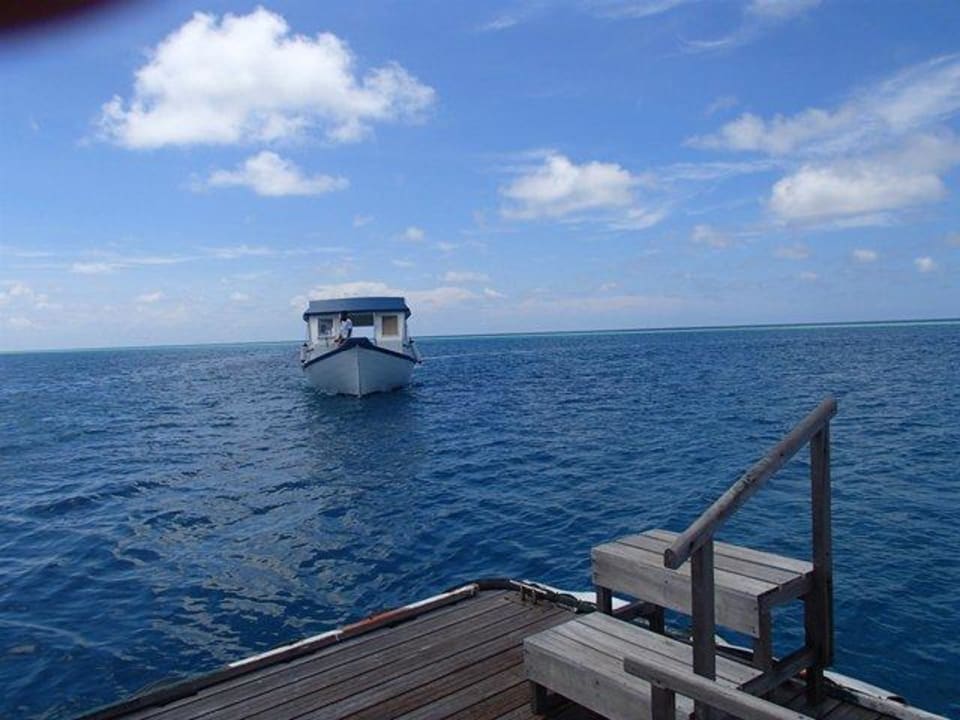 Dhoni Filitheyo Island Resort
