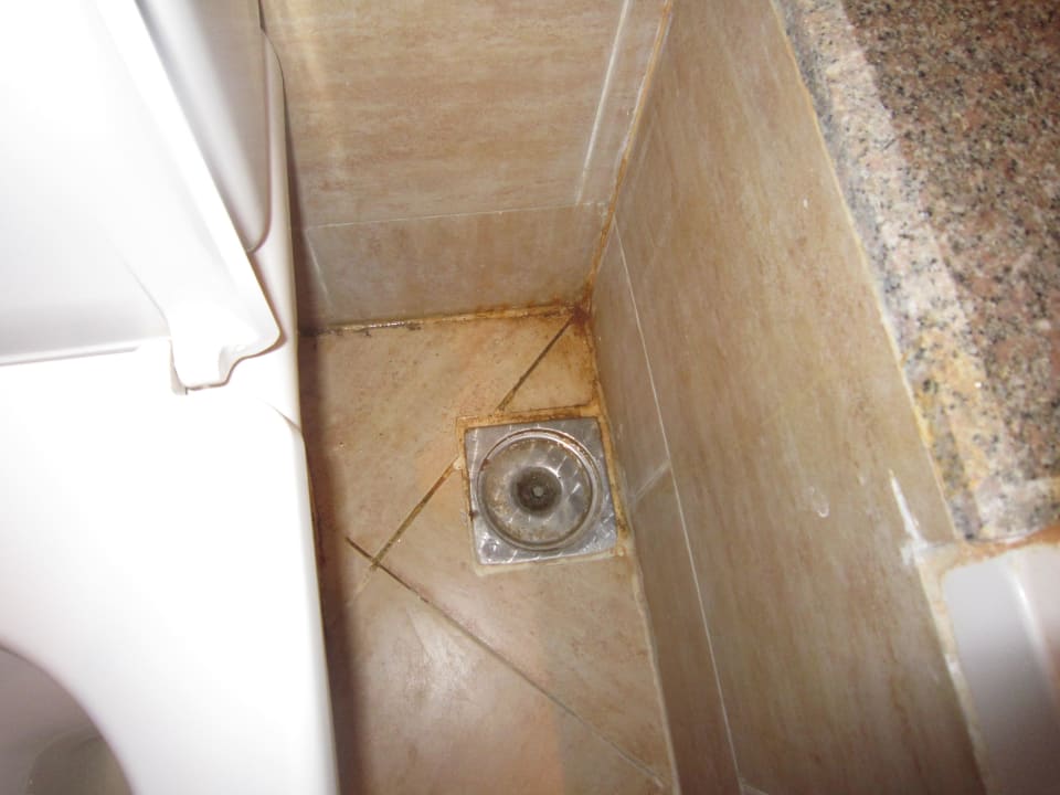 Bad Pyramisa Sunset Pearl Resort