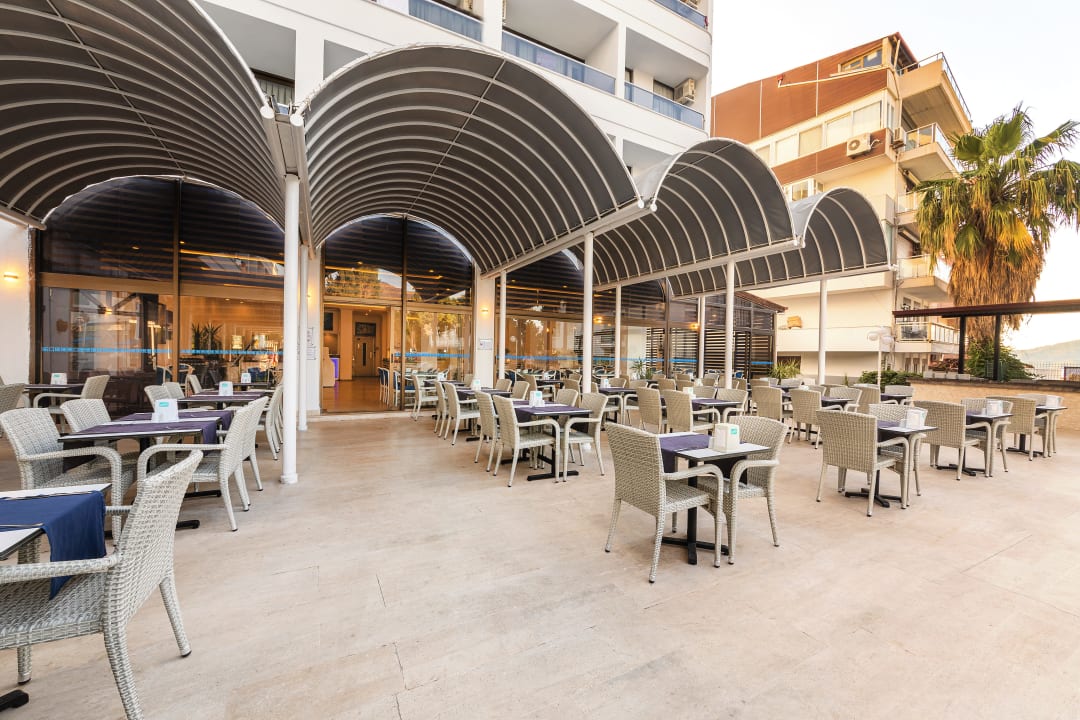 Gastro Kayamaris Hotel