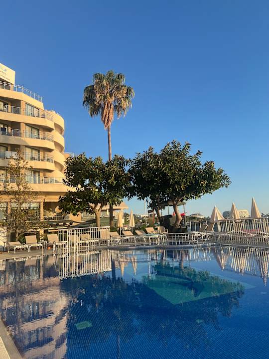Pool Aska Hotel Just in Beach