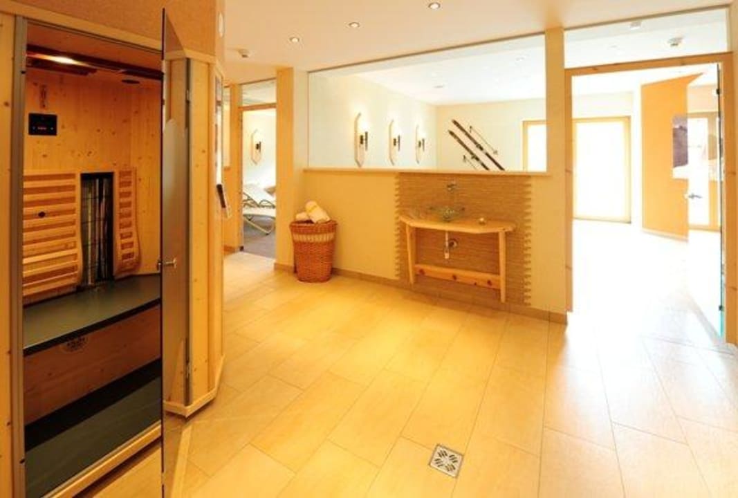 Infrarot Chesa Arella Apartments