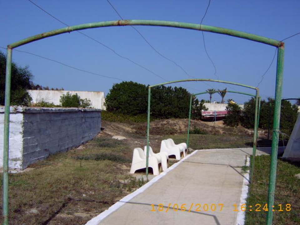 Ungepflegter Teil der Anlage Ruspina Beach Resort