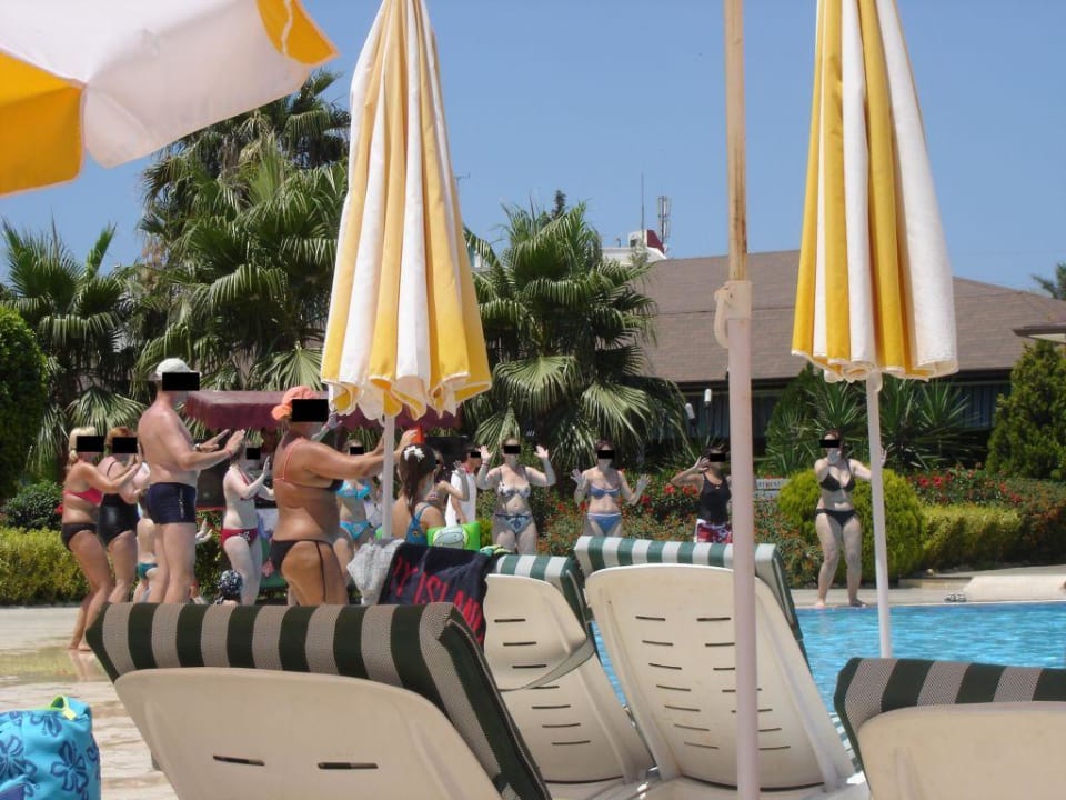 Tanzen am Pool Hotel Royal Garden Beach