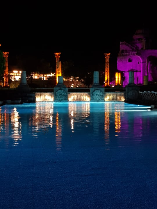 Pool Xanadu Resort Hotel