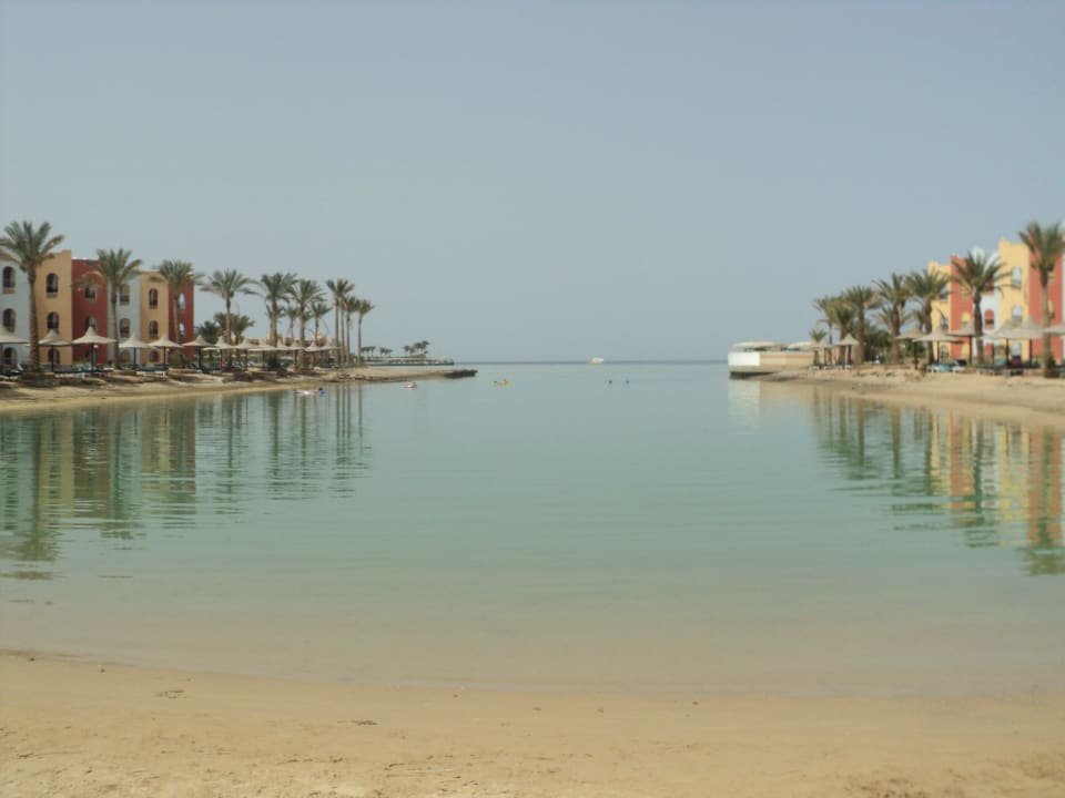Лагуна Arabia Azur Resort