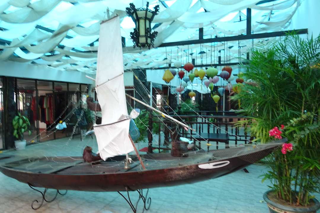 Vor dem Restaurant Hoi An Lantern Hotel