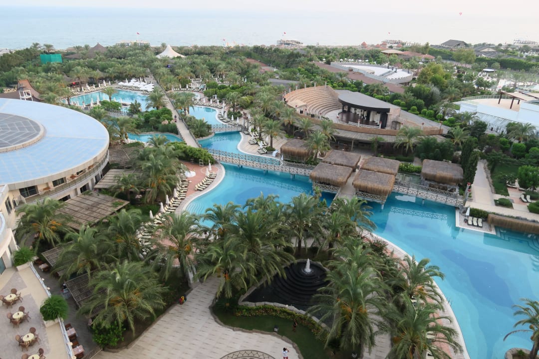 September 2015 Royal Wings Hotel