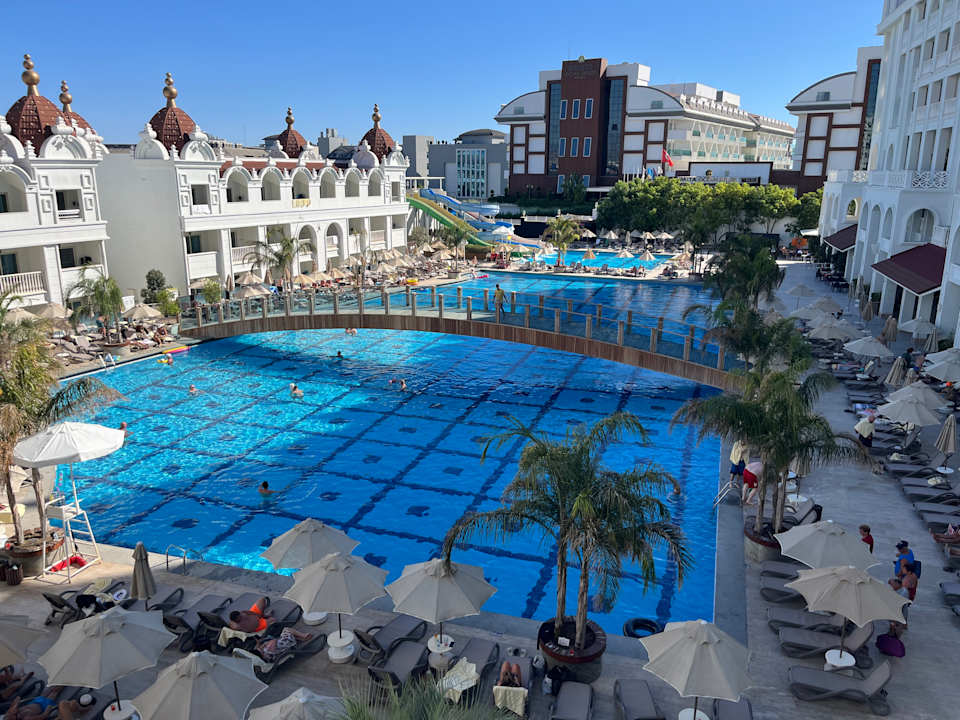 Pool Oz Hotels Side Premium