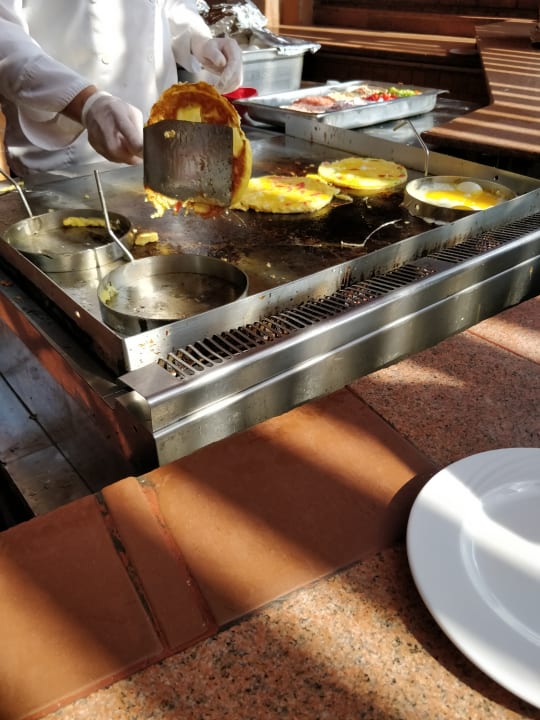 Gastro Three Corners Sea Beach Resort