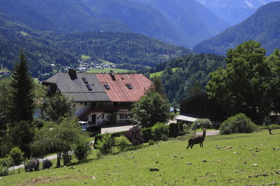 Berggasthof von Norden aus Berggasthof Oberkälberstein