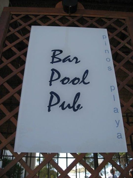 Eingang zum kleinen Pool Hotel Pinos Playa