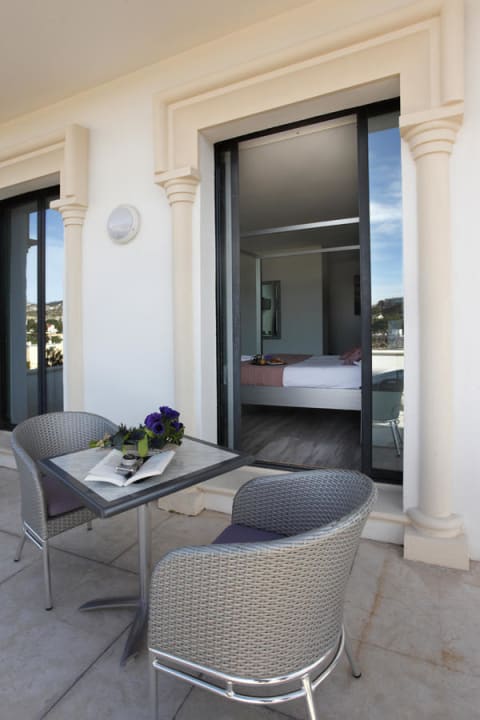 Terrasse Résidence Adonis Carry le Rouet Adriana