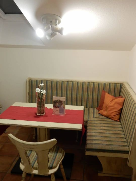 Eckbank in der Junior-Suite MONDI Hotel Axams