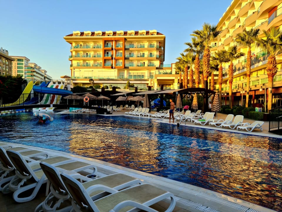 Außenansicht Adalya Ocean Deluxe