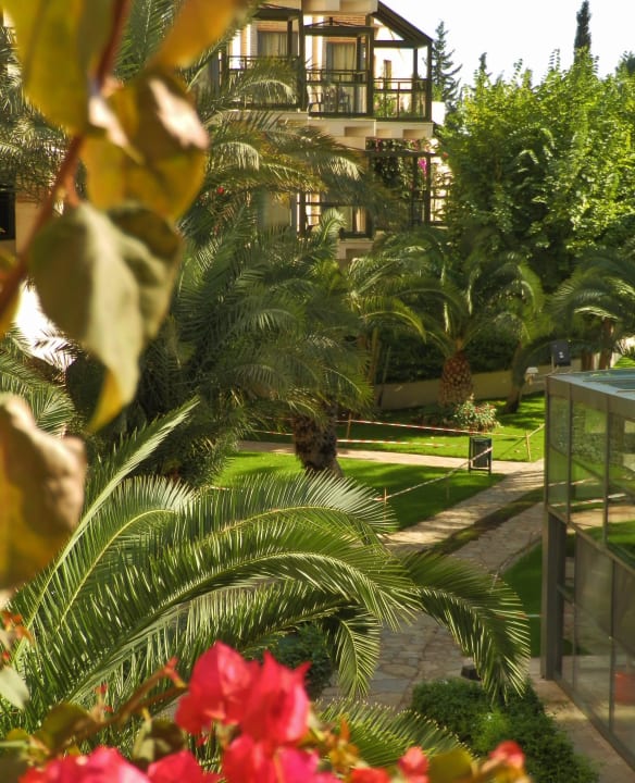 Schöne Grünanlage Limak Limra Hotel & Resort