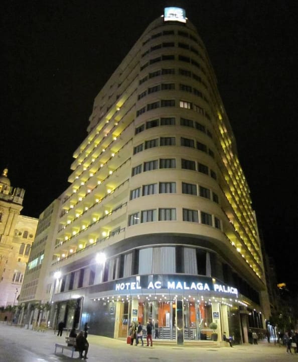 Entrance Hotel Ac Malaga Palacio