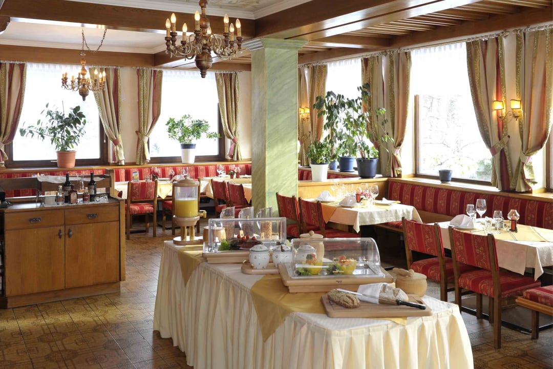 Restaurant & Büffet Hotel Lärchenhof