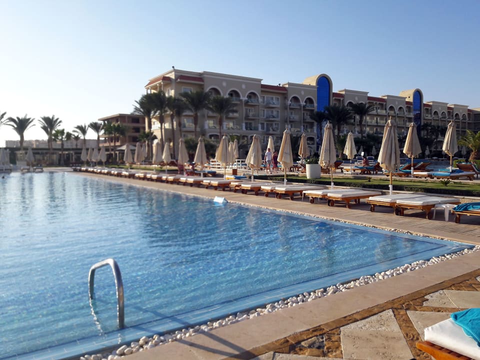 Pool Premier Le Reve Hotel & Spa